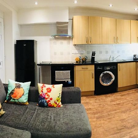 Апартаменты Fountain View 1Br Flat Oxford - Free Parking Экстерьер фото